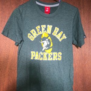 #27– Green bay packers t shirt child size S P